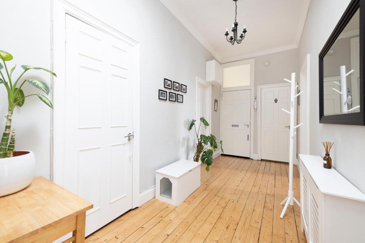 Altido Glamorous 2-Bed Flat Near Edinburgh Castle Exterior foto